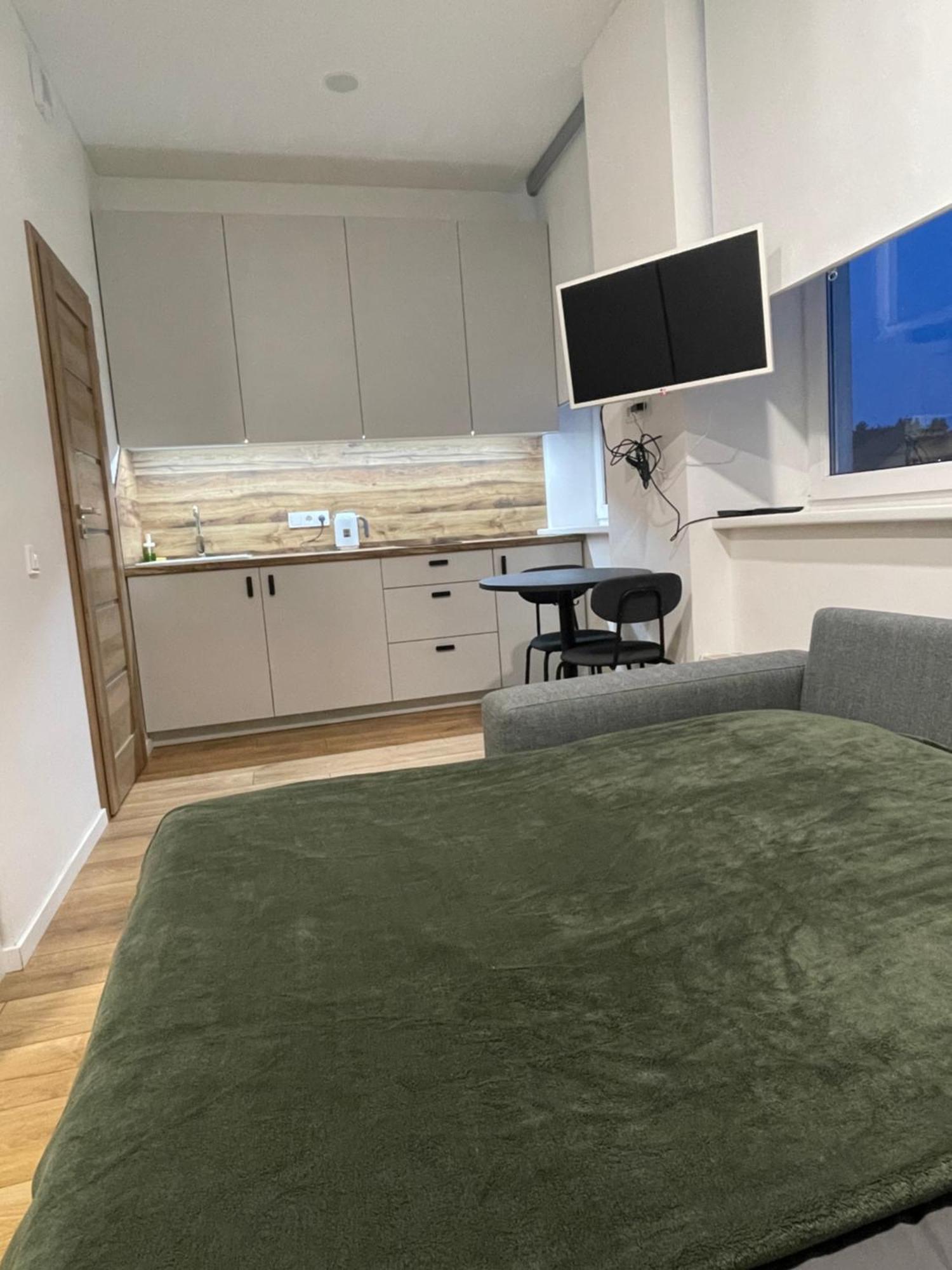 Airport Apartment 32 Self Check-In Free Parking 빌뉴스 외부 사진